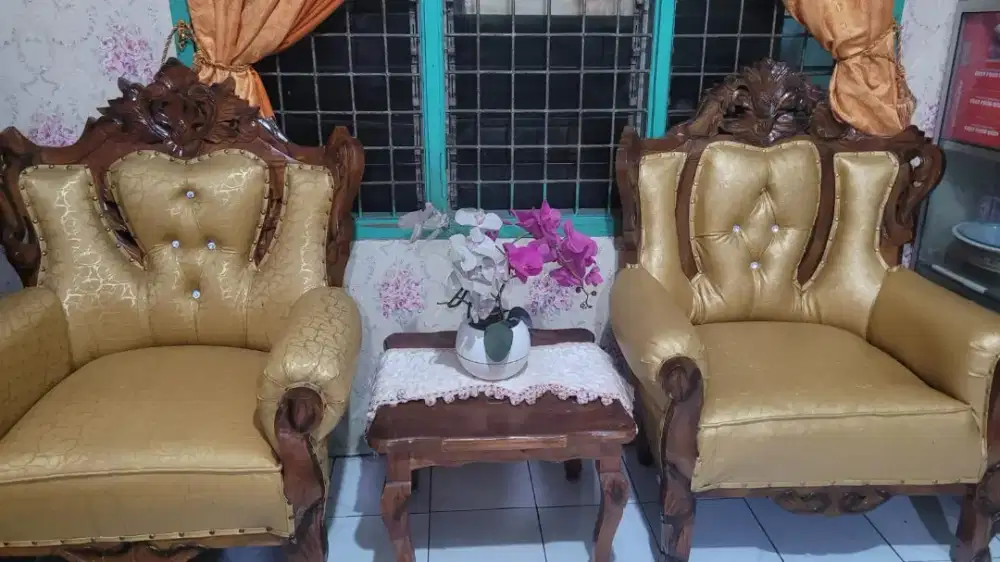 KURSI TAMU SEPASANG