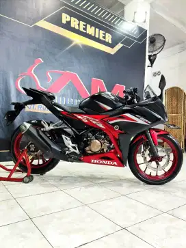 CBR 150 facelift 2020 km 10rb mboiss. Anugerah Motor rungkut tengah 81