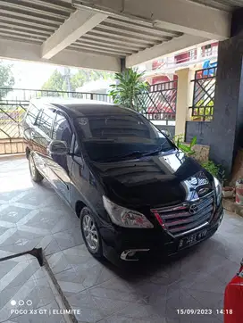 Toyota Kijang Innova 2011 Bensin