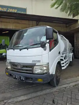 Toyota Dyna 130HT Tangki Besi 5000L 2015 pmk 2016