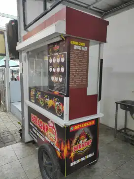 Gerobak cocok untuk jualan kebab, burger atau makanan lainnya