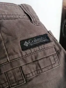 Celana merek COLUMBIA original