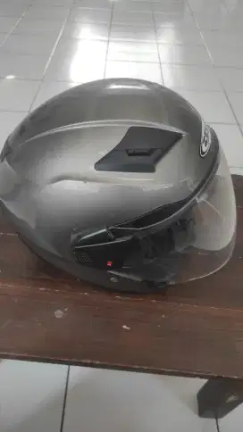 Helm Zeus ZS 611