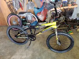 Jual sepeda bmx siap pakai ukuran ring 20