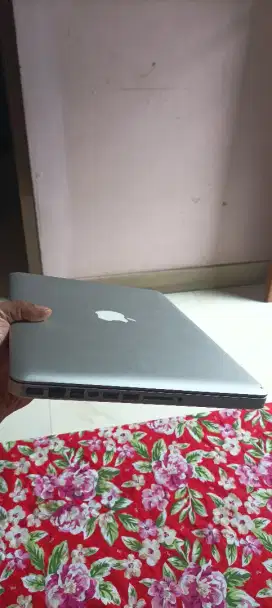 macbook pro 2011 ram 8gb ssd 512gb i7