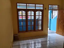 Di sewakan rumah 2 kamar 1 kamarmandi