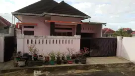 Dijual rumah segera. Pemilik butuh rumah yang lebih kecil.