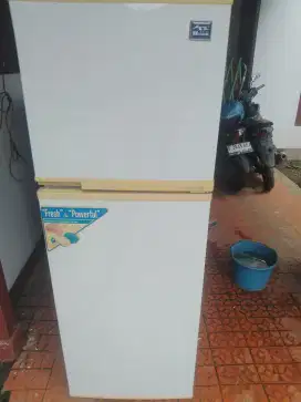 Kulkas 2 Pintu merk Daiichi