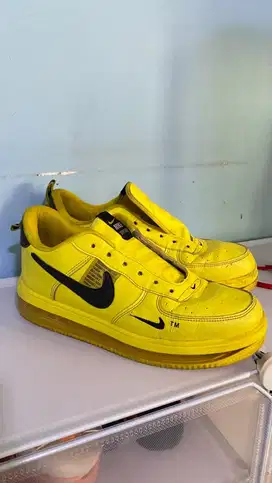 Sepatu Nike Air Force 1 Yellow