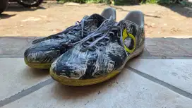 Dijual Sepatu Futsal !