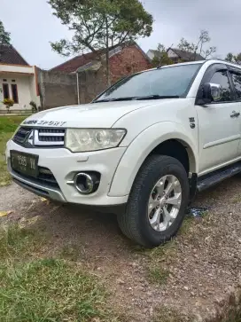 Di jual Mitsubishi Pajero sport Dakar 2015