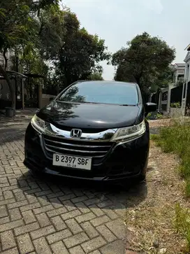 Honda odyssey 2.4AT