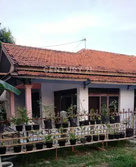 Rumah Depan Jalan Pantura Margadana Kota Tegal