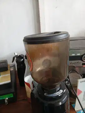 Grinder espresso Latina XD-50 pemakaian pribadi