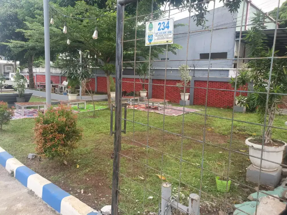 Dijual cepat tanah dan bangunan di Depok