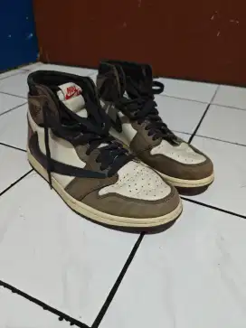Air Jordan 1 High Travis Scott