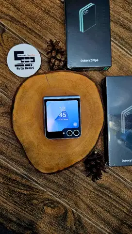 Samsung Z Flip 6 12/256GB Bisa Trade In Kredit Garansi 1 Tahun