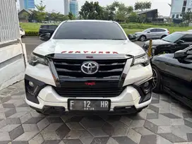 Toyota VRZ TRD Sportivo 2.4L A/T 2020