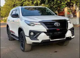 RENTAL MOBIL PREMIUM SEWA BULANAN MATIC LEPAS KUNCI JAKARTA SELATAN