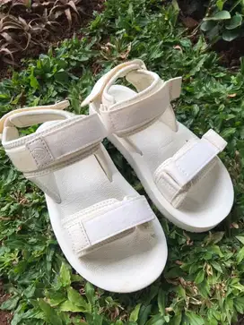 Sendal gunung Airwalk Size 35