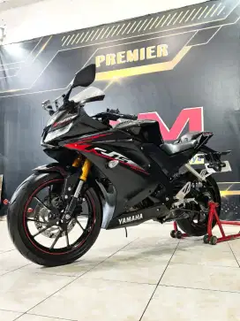 YAMAHA R15 V3 2019 HITAM GLOSY MEWAH. ANUGERAH MOTOR RUNGKUT TENGAH 81