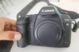Kamera Dslr Fullframe Canon 5D Mark 2 mantap murah saja