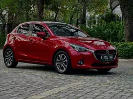 (TDP 20juta) Mazda 2 R 1.5 SkyActiv AT 2015 Soul Red Merah MURAH NEGO