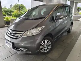 Pajak Panjang -  Honda Freed 1.5 E Bensin AT 2015 Abu-Abu YBC