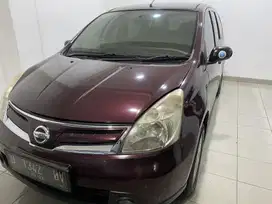 Nissan Grand Livina 2011