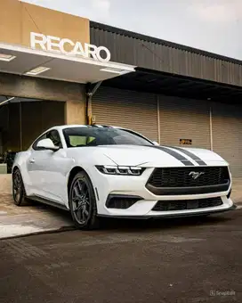 Ford Mustang 2.3 Ecoboost 2024 Oxford White