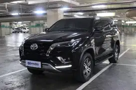 Toyota Fortuner 2.4 G 4X2 DSL Solar-AT 2022 Hitam /