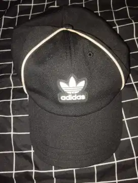 Adidas topi black