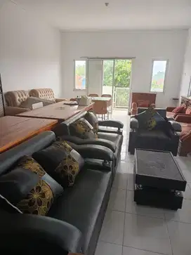 Jual satu set sofa dan meja