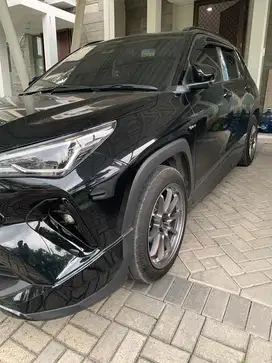 Yaris cross hybrid GR tipe tertinggi