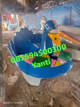 sepeda air bebek mini,sepeda air goes,perahau wisata danau,bebek goes