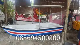 perahu wisata danau,kano fiber,perahu dayaung,samapan dayung murah