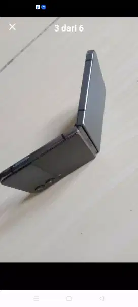 Samsung Z flip 4 ram 8 / 256 gb