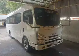 Isuzu Elf Microbus Minibus