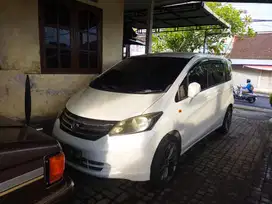 Honda Freed 2009 Bensin