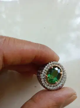 Natural green sapphire tanzania 4.5ct ring perak microsett