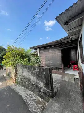 DIJUAL BU RUMAH DAN 3 KONTRAKAN KAWASAN PONDOK PINANG JAKARTA SELATAN