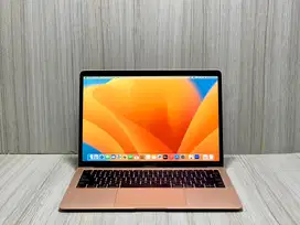 MacBook Air 13 Inch 2020 8/256 GB