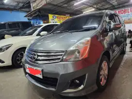 Grand Livina a/t 2013 Dp Suka 2 aja