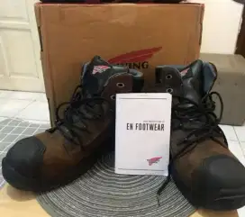 sepatu redwing made in Amerika