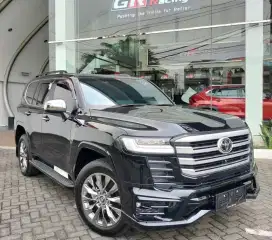 LANDCRUISER 300 VXR & GR SPORT