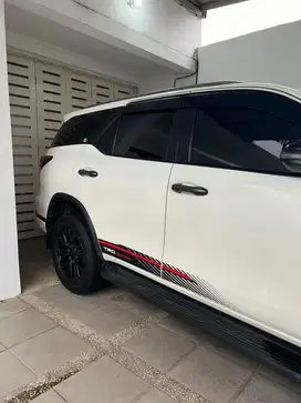 Fortuner VRZ TRD 2019 Putih Murah