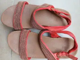 Jual murah sepatu sendal fitflop layak pakai