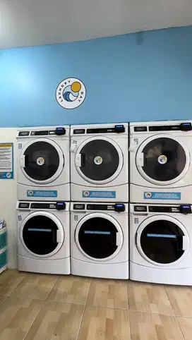 DIBUTUHKAN SEGERA KARYAWAN/TI LAUNDRY SURABAYA TIMUR