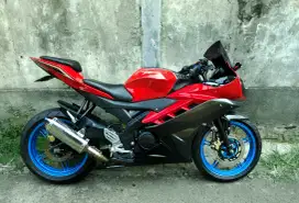 YAMAHA R15 Tahun 2015