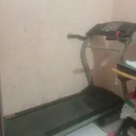 Treadmill Otomatis merk relent ada minus